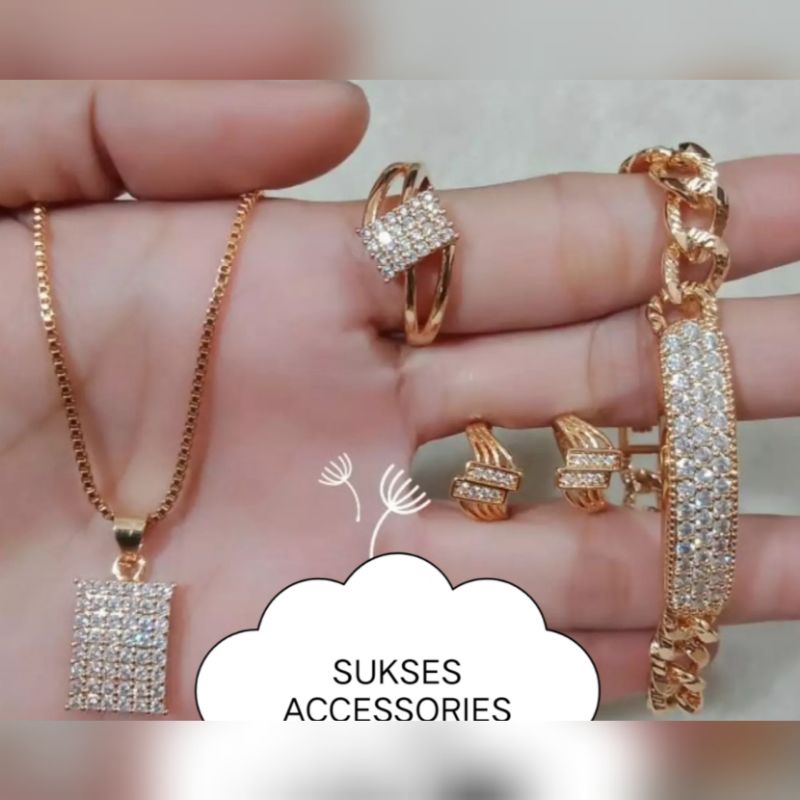 Perhiasan 1 set wanita dewasa 31