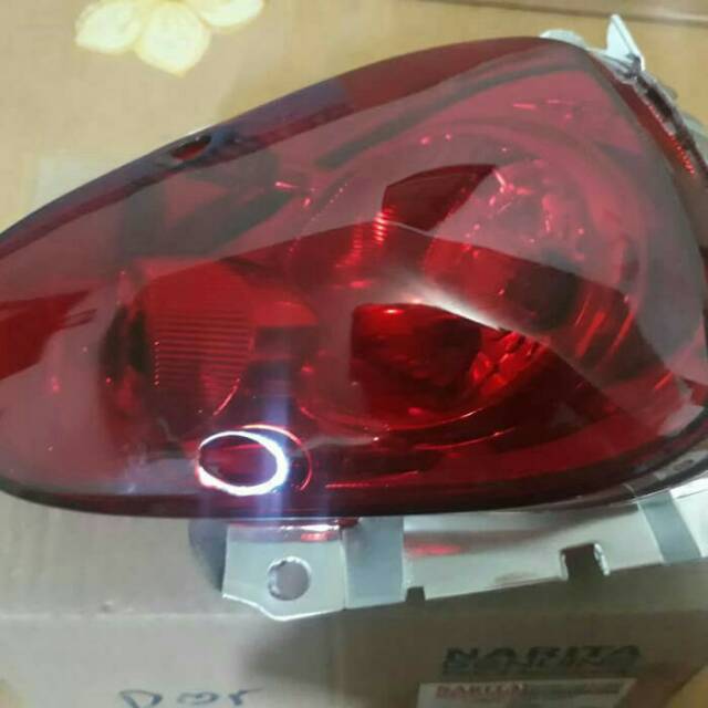 kaca Lampu stop Scoopy ( lampu belakang scoopy)