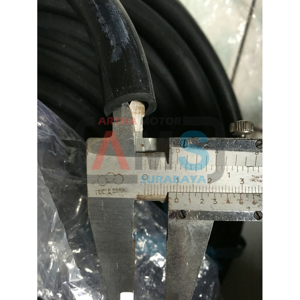 Selang Bensin Solar Radiator Karet Sintetis 10mm Hitam