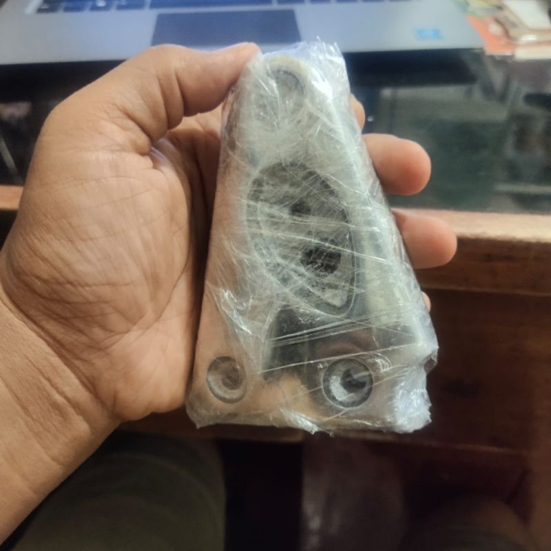 kupingan lampu standart tiger lama