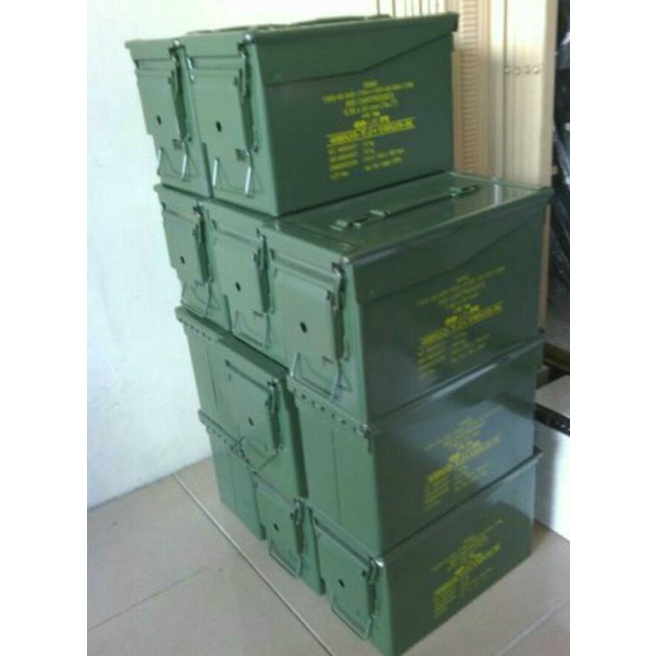 

Box Kotak Besi Multifungsi Bekas Peluru Pindad Serbaguna