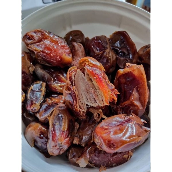 

kurma al qossim 850grm