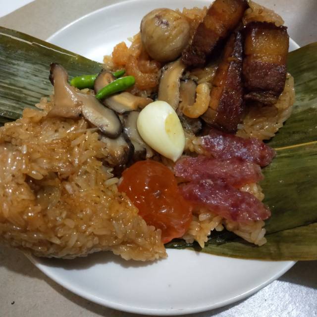 

Bakcang / BakCang / Bacang KETAN dan NASI Super Enak Spesial / Bakcang Babi