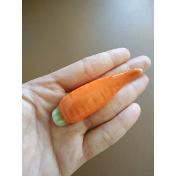 tatakan sumpit (chopstick rest) - wortel