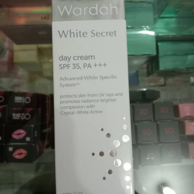 Wardah white Secret day cream