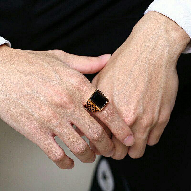 Cincin pria tengkorak punk style men ring black stone series