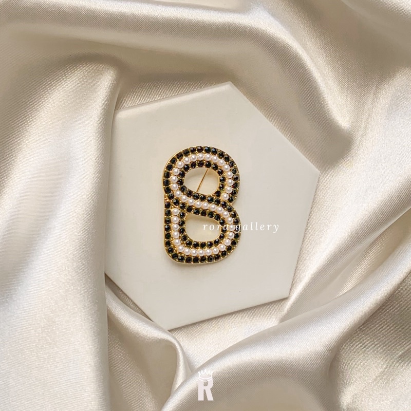 Rora PART 1 NEW BROOCH | BROS BUTTONSCARVES | Rora Gallery-G gold