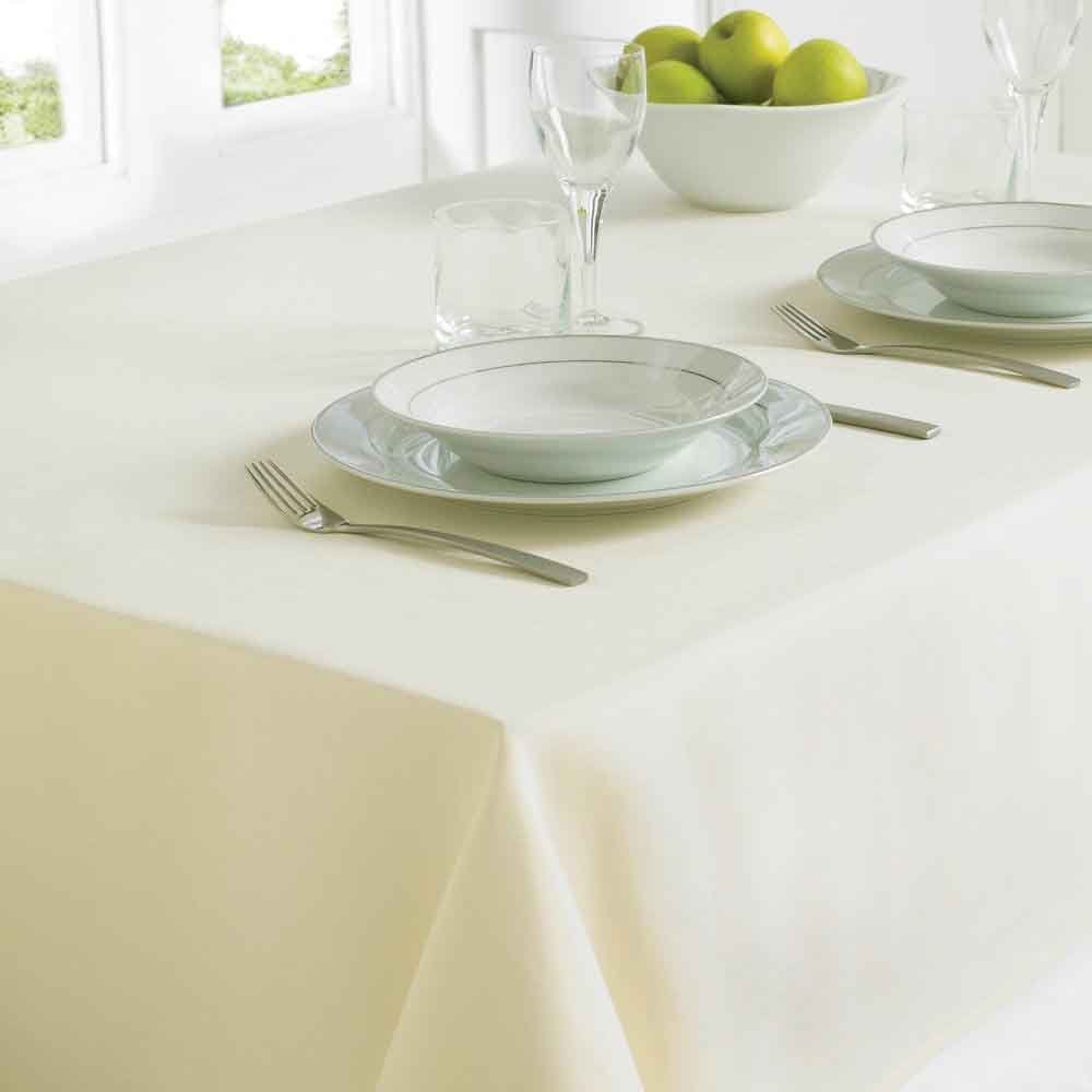 Tablecloth/taplak meja blackout polyester warna offwhite size 220x150 cm