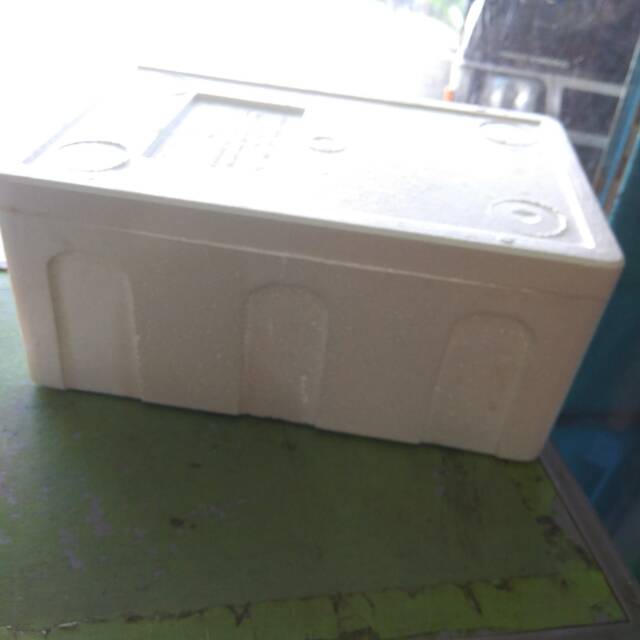 

STYROFOAM BOX ( 40 X 25 X 15 ) / BOX LAMBANG GARUDA / GOSEND GRAB