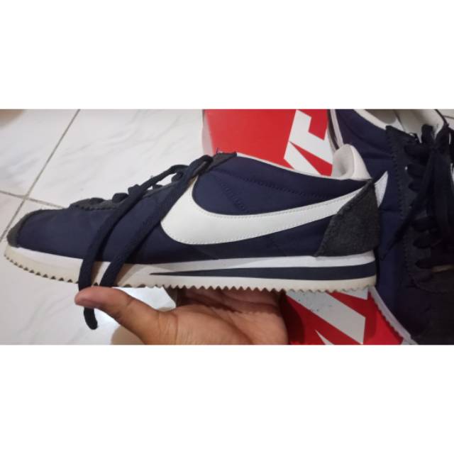 Preloved / Second sepatu Casual Nike Cortez Size 42