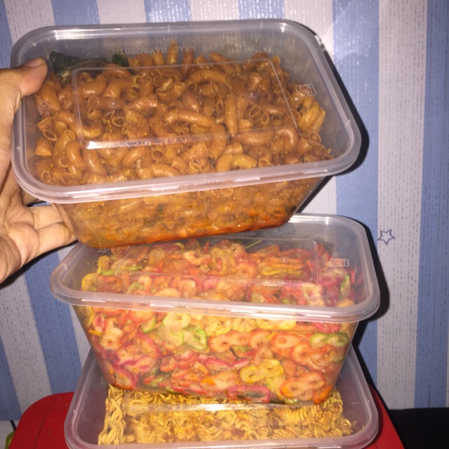 

makaroni pedas daun jeruk