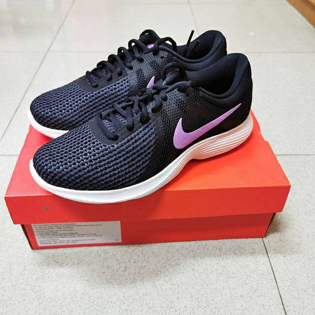 Nike Women S Revolution 4 For Sale Off51