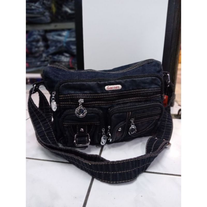 Tas slempang wanita bahan jeans denim ori Garnet