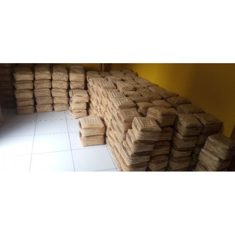 Grosir Besek Bambu natural ukuran 22 x 22/20 x 20/100 pasang