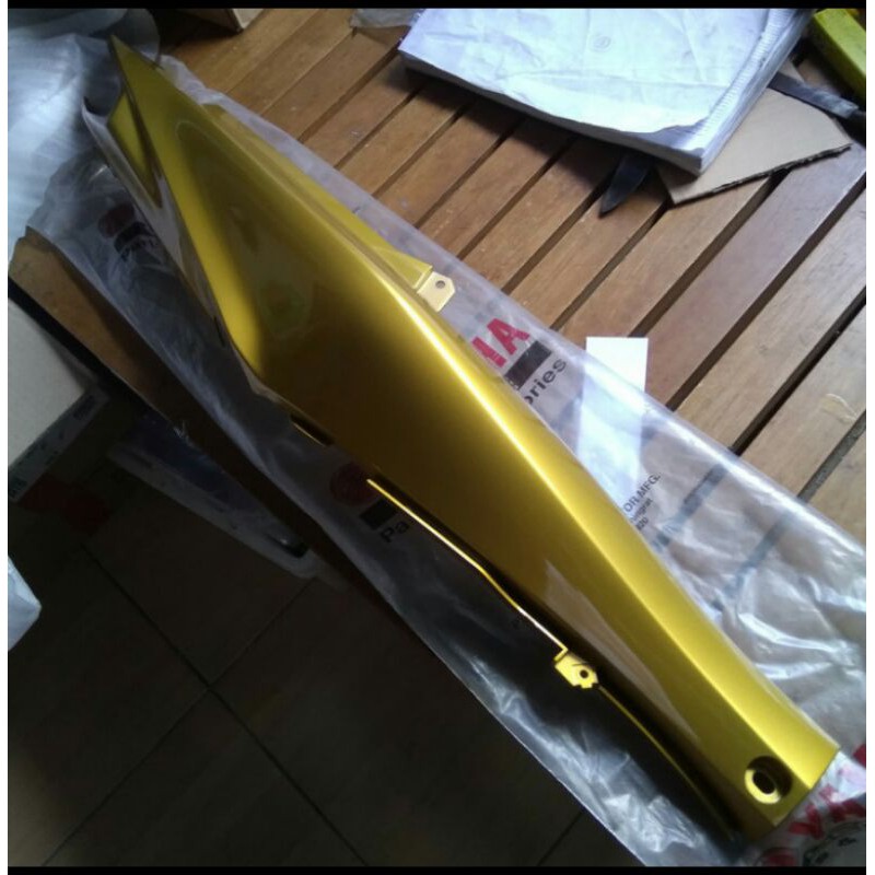 BODY BELAKANG KANAN JUPITER Z ROBOT GOLD ORIGINAL