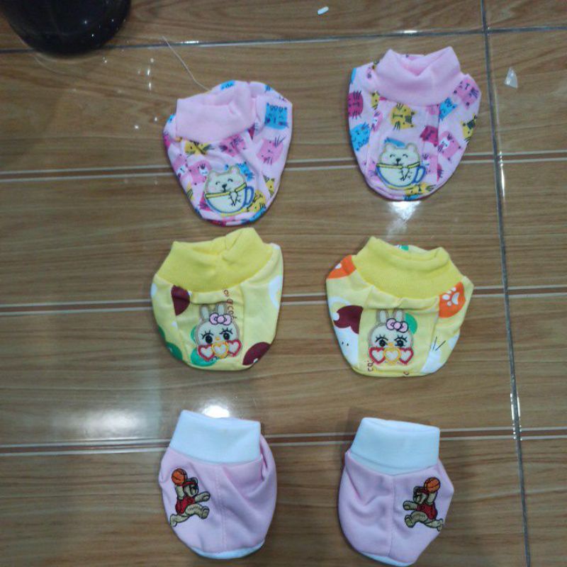 kaos kaki baby