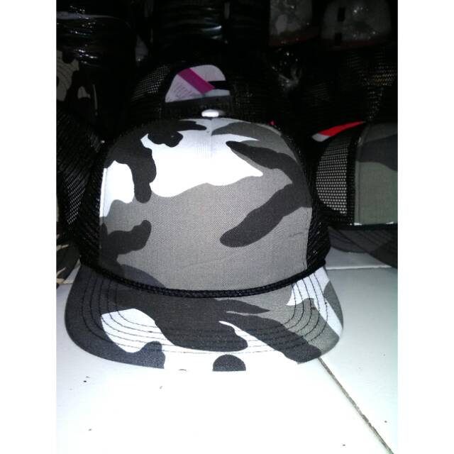 Topi Trucker motif army / loreng