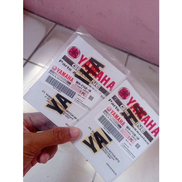 EMBLEM TULISAN YAMAHA COVER SAYAP FREEGO ORIGINAL