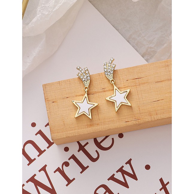LRC Anting Tusuk Fashion Gold Color Five-pointed Star Diamond Alloy Earrings P09489