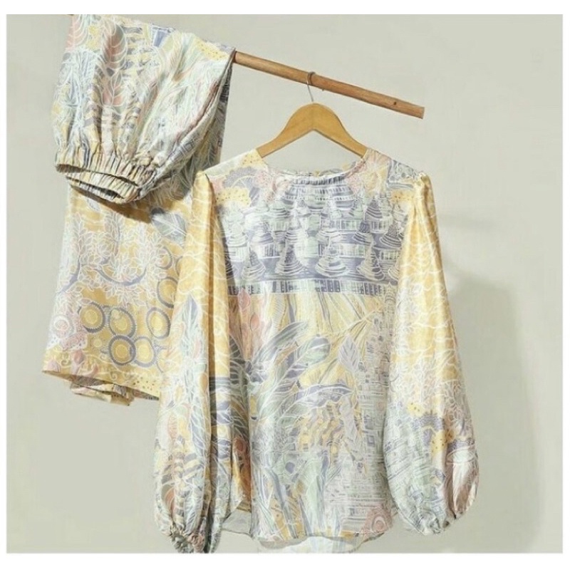 sarah set vone x buttonscarves