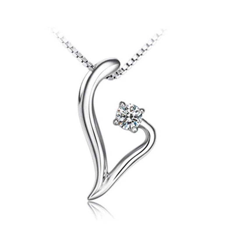 [Ready Stock]Fashion Simple Silver Plated Diamond Cute Pendant Necklace