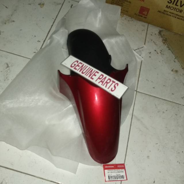 Spakbor Depan Selebor Sepakbor Depan Tiger Revo Merah 61100-KCJ-660FMC Orginal Ahm