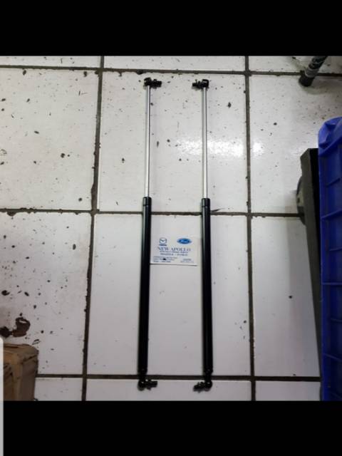 Shock pintu bagasi mazda vantrend