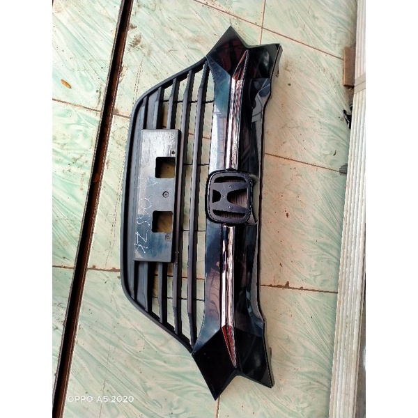 grill Honda HRV