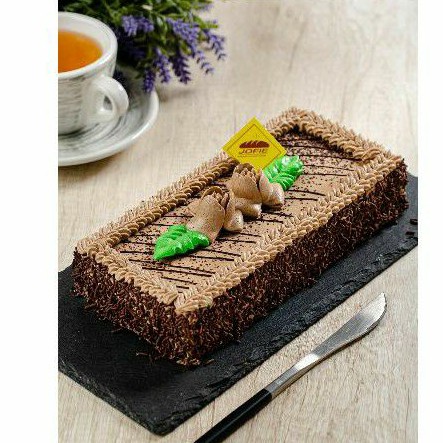 Cake / Kue ulang tahun persegi Jofie Bakery