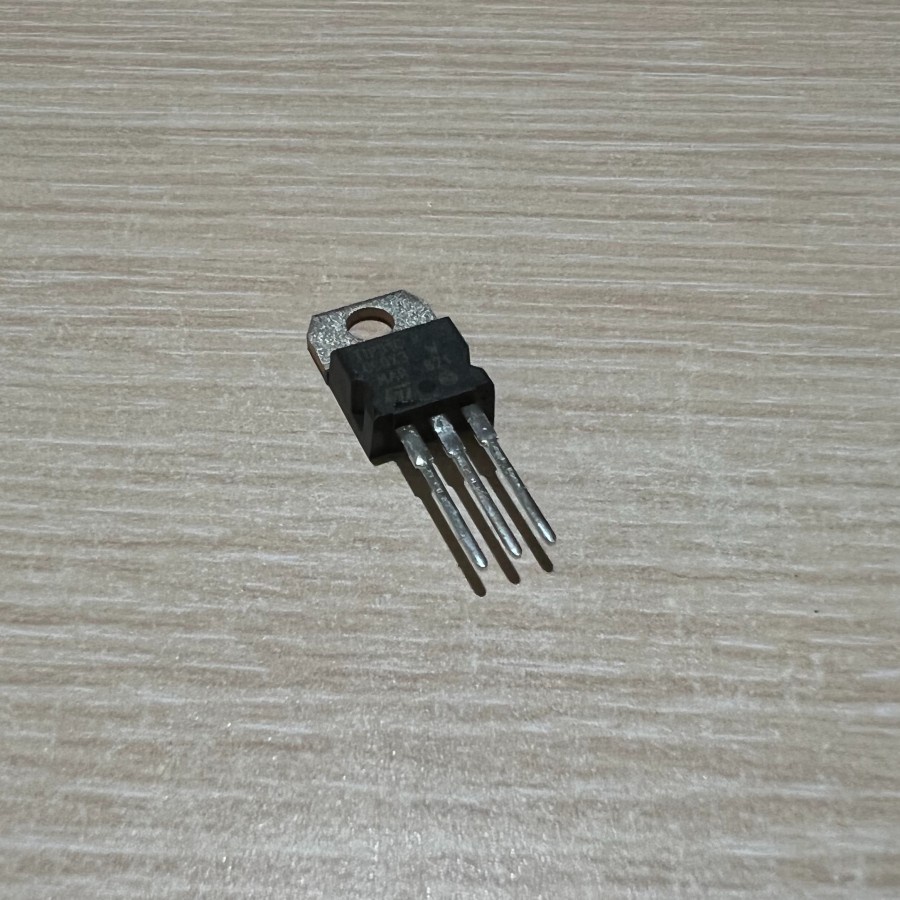 TRANSISTOR TIP 31 32 C 31C 32C TIP31 TIP32 TIP31C TIP32C ST-I