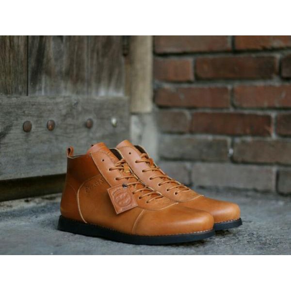 sepatu bradleys anubis tan