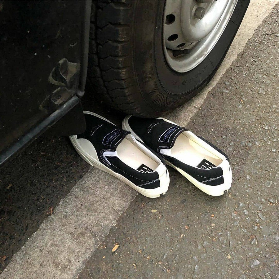 POISON STREET Apocalypse Slip On KMRD0720