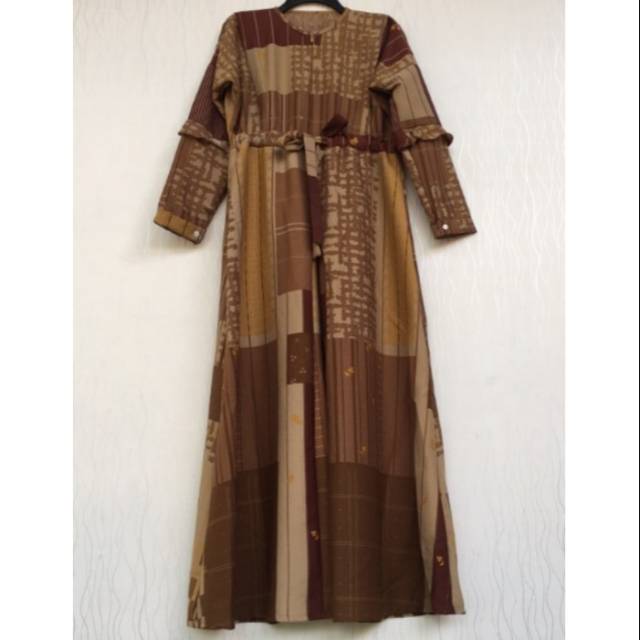 DRESS RIA MIRANDA LOOK A LIKE KINANTI MAROON