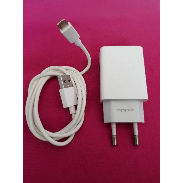 Charger OPPO 2A  F1 F1S F3 F5 F7 A7 NEO 5 NEO 7 A5S A83 A1k A31 Original 100% Ori Garansi (Bekas)