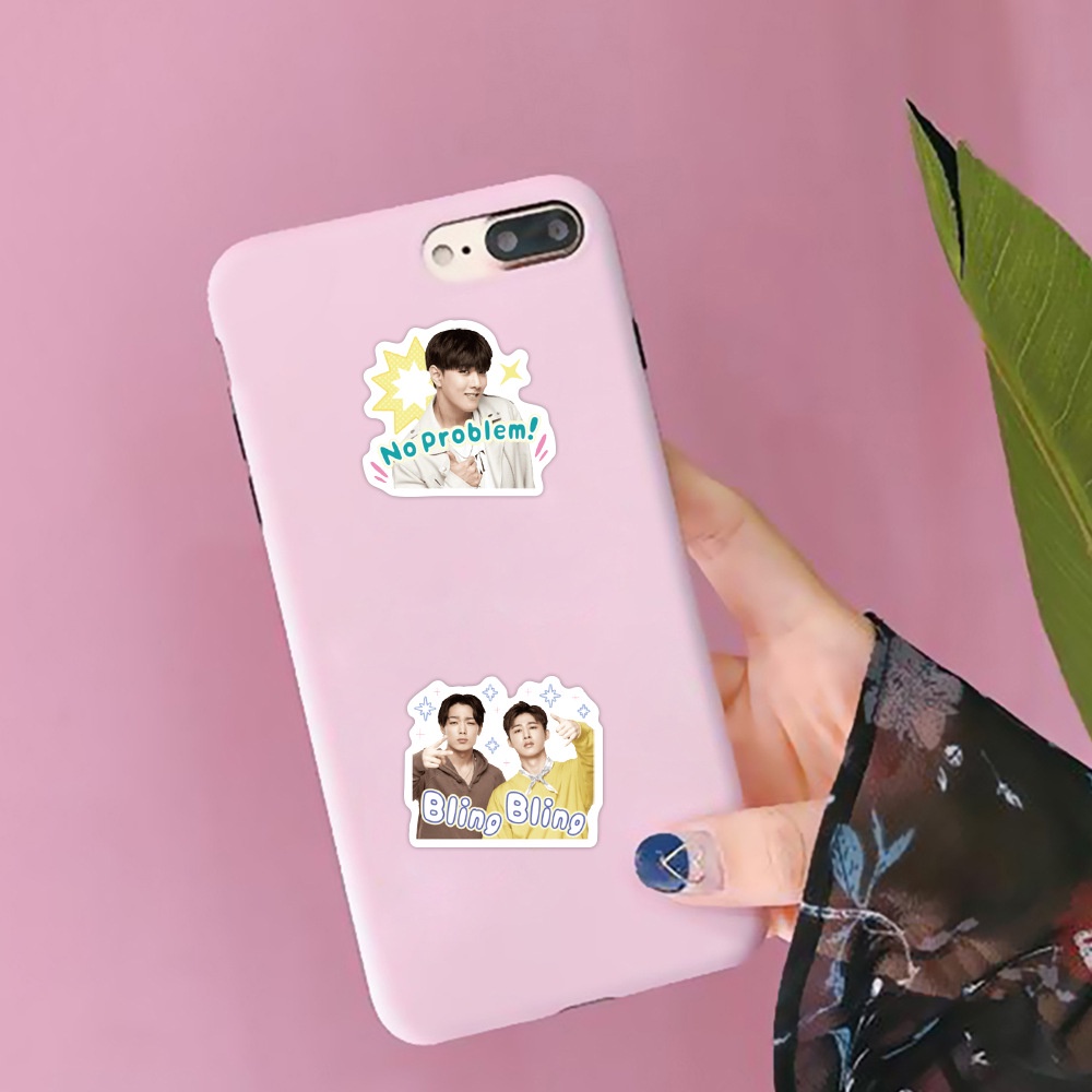 Pria Korea group ikon stiker penyanyi Jurnal bahan phone case termos Piala in Jurnal stiker Xiao Zha