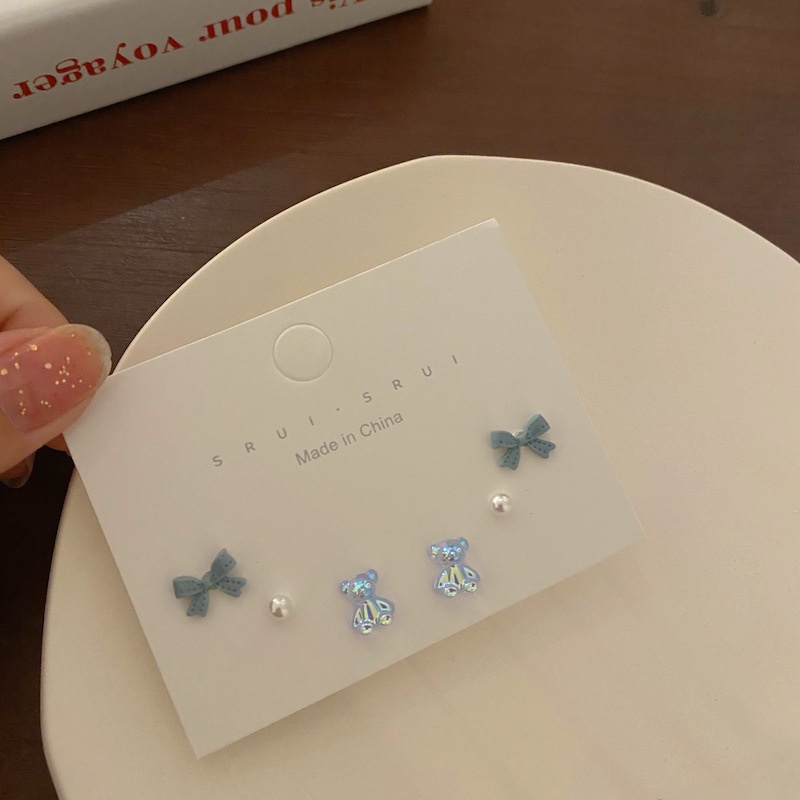 6pcs / Set Anting Tusuk Bentuk Beruang / Pita / Mutiara Bahan Resin Untuk Wanita