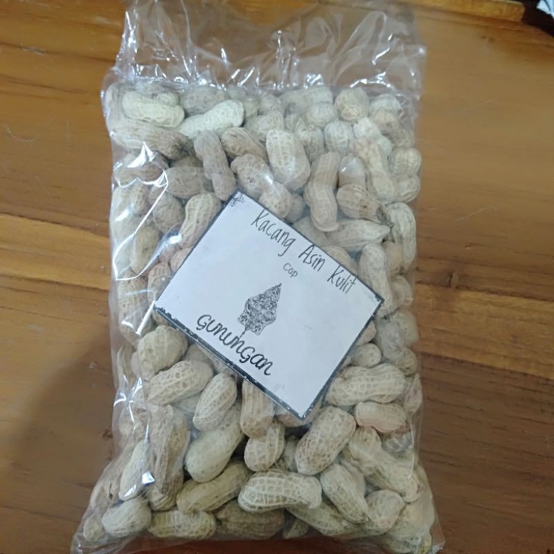 kacang asin kulit lokal 230 gram