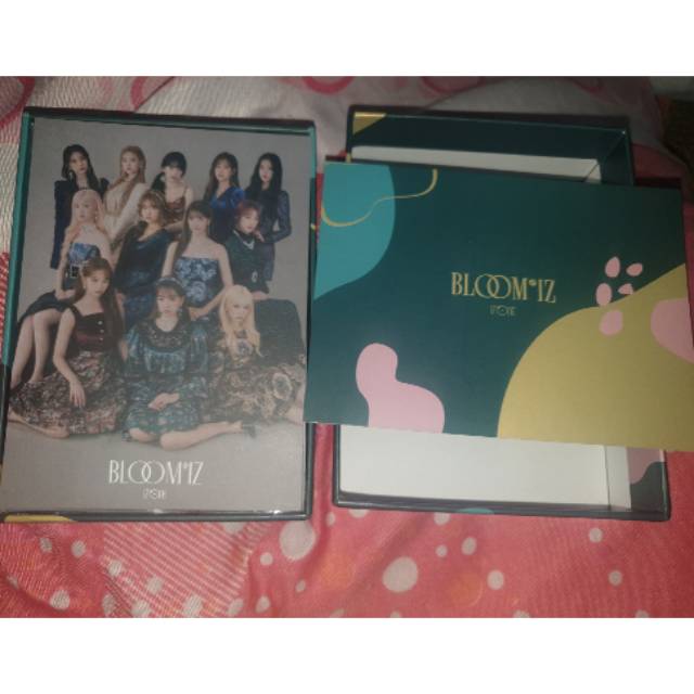 Izone Bloomiz Kihno KIT + POSTCARD + TITLE & CREDIT CARD + BOX