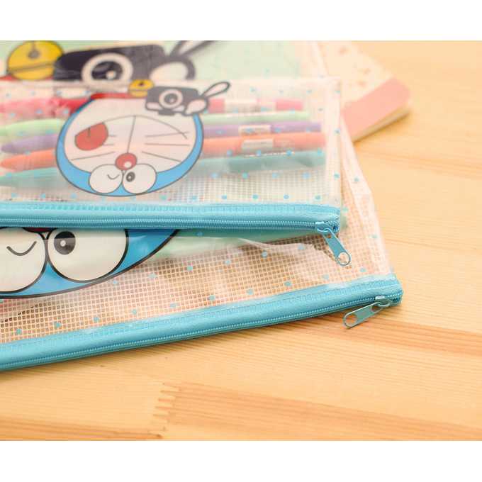 

MURAH..! KANTONG TEMPAT PENYIMPAN PERALATAN ALAT TULIS DORAEMON - (1 SET ISI 3)