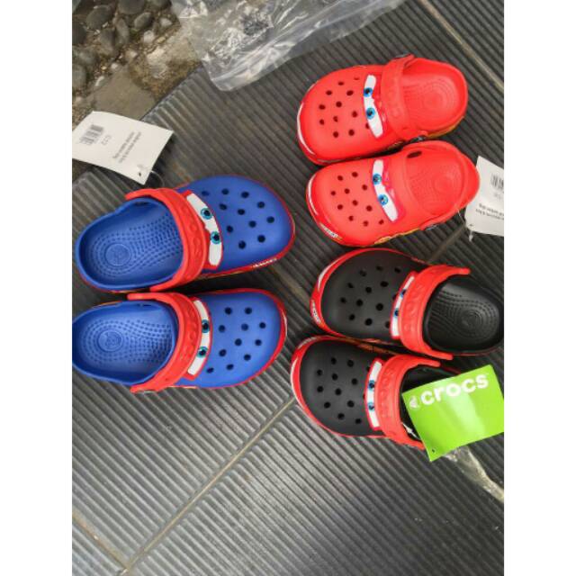 Sandal crocs cars led