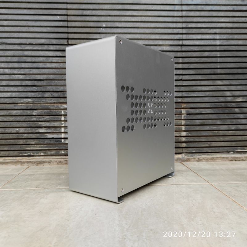 Case zzaw A1 + PSU delta 400w 80plus gold