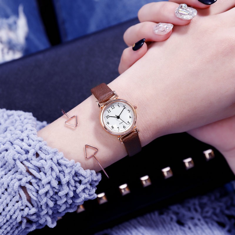 Jam Tangan Wanita Kecil 4 Warna Premium Mewah Analog Dengan Strap PU Leather Fashion Casual Import Korea Kekinian Keren Terlaris Termurah Harga Grosir Promo Cod Murah Id Surabaya