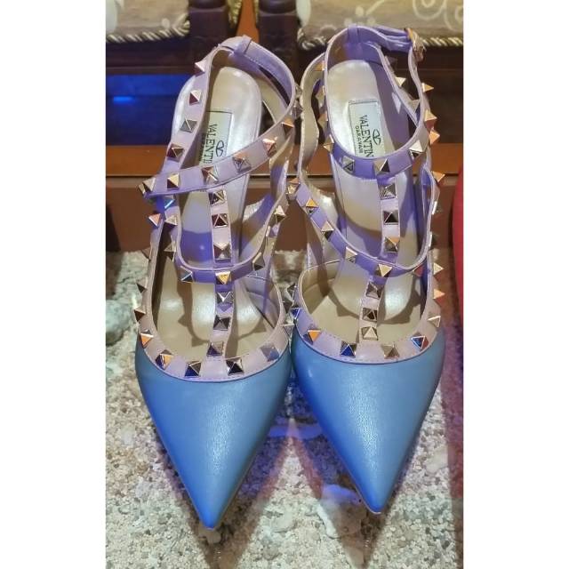 High heels valentino ori