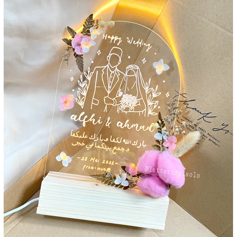 Acrylic Lettering with Dried Flower, Kado ulang tahun, kado wisuda, kado anniv, kado pernikahan