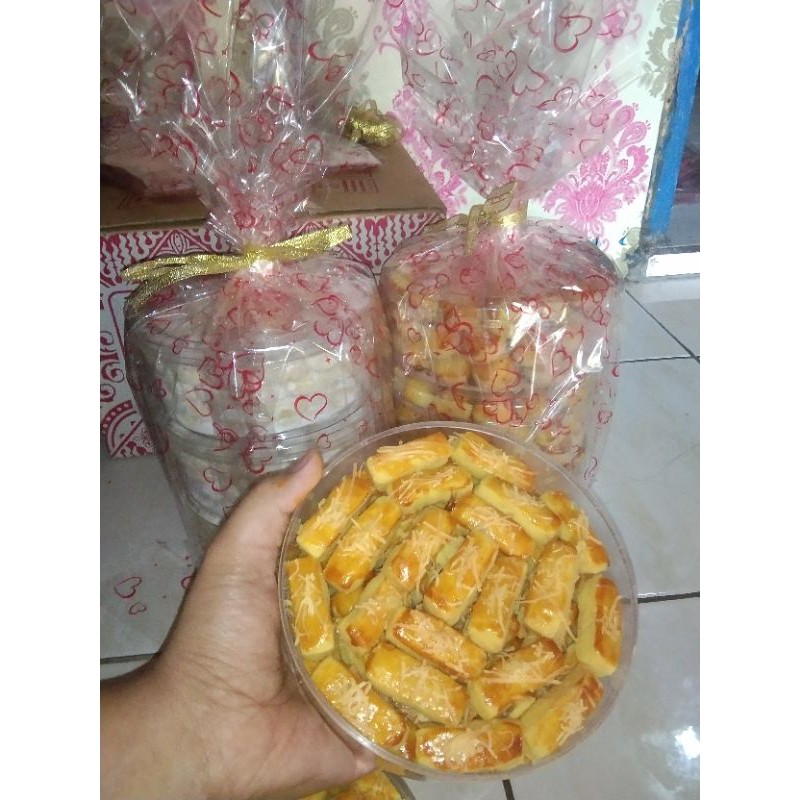 

KEJU Kue kastangel 100% best seller LEZAT