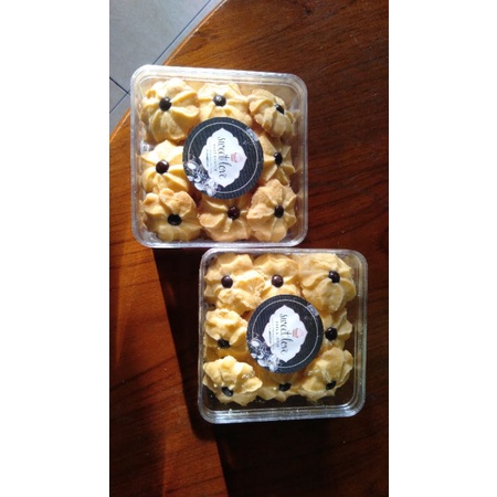 

COOKIES SEMPRIT CHOCOCHIPS/SELAI STROBERI/SELAI NANAS 300gr