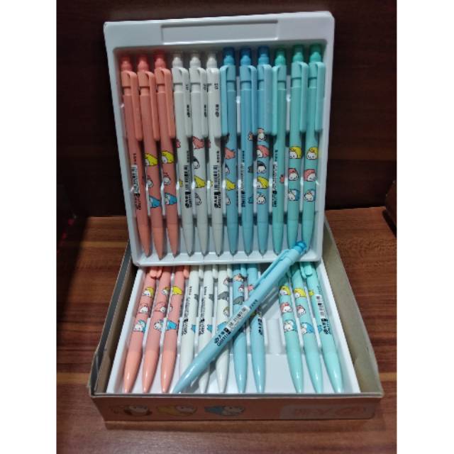 

pensil mekanik karakter 0,5 2B isi 24 pcs