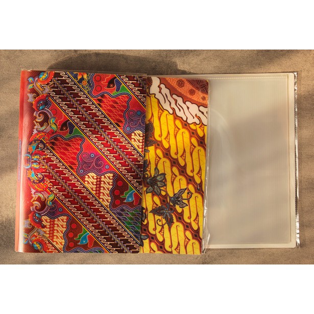 

Clear Holder Batik 20 Poket / DOCUMENT KEEPER / DISPLAY BOOK