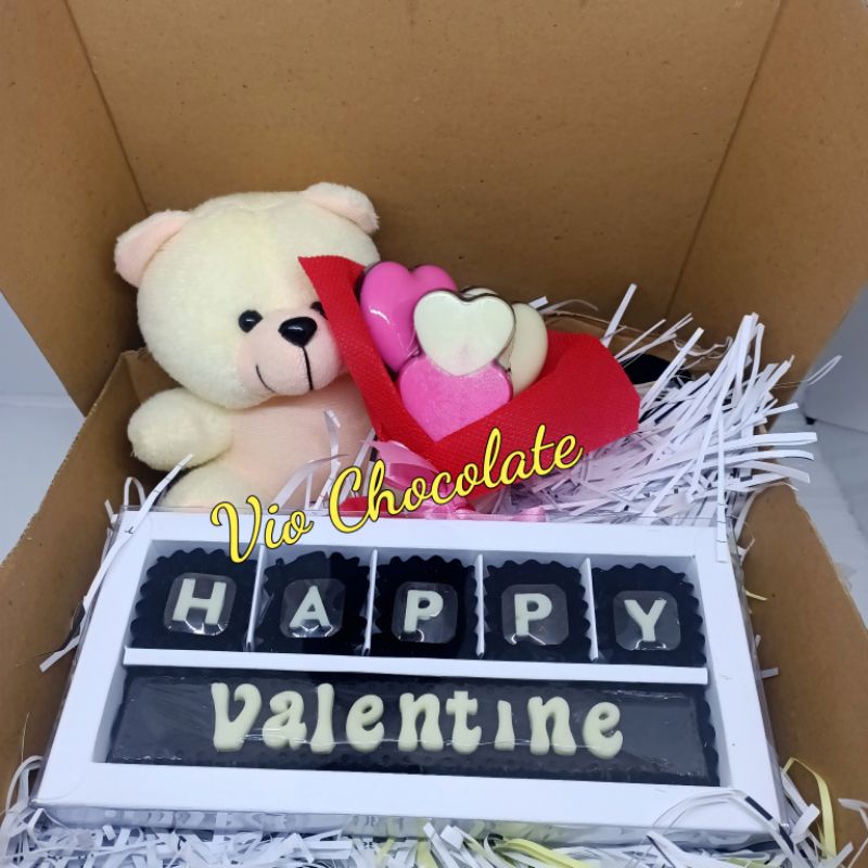 

Vio Chocolate/ Hampers Valentine / Coklat Valentine + Boneka