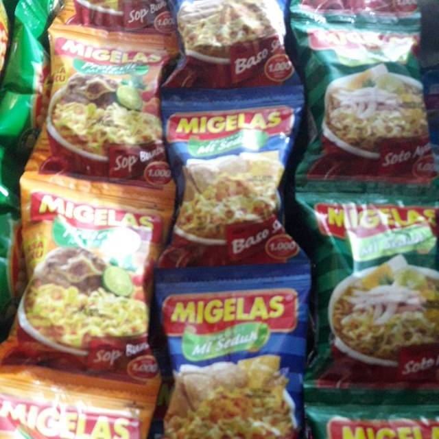 

Mie gelas 1 renceng